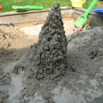 Sandturm-mit-Haba-Kleckertuete1